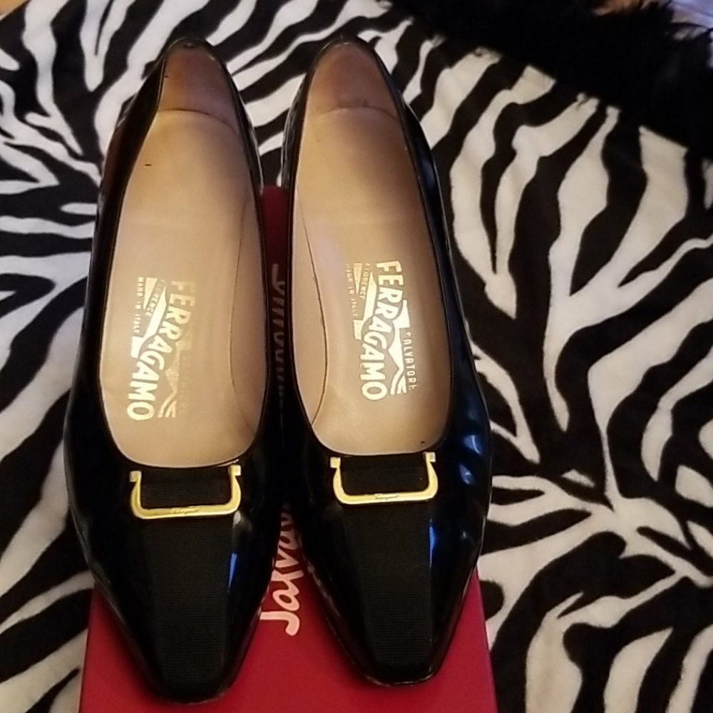 Shoes - Picture 2 of 7